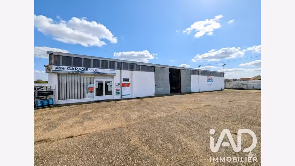 Vente Garage-station service à La Ville-Aux-Clercs