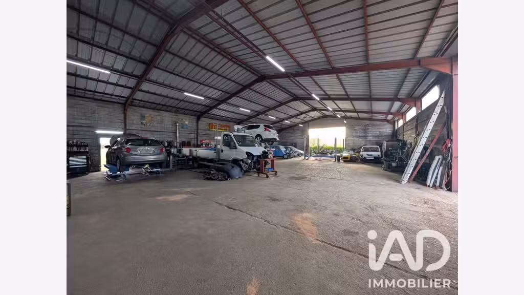 Vente Garage-station service à La Ville-Aux-Clercs