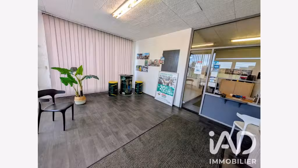 Vente Garage-station service à La Ville-Aux-Clercs