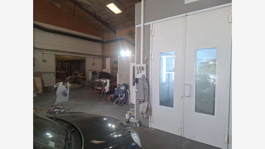 Vente FDC carrosserie peinture ZI Carros