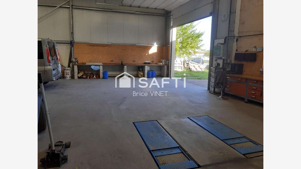 AV FDC garage 410m² secteur prisé près de Saintes