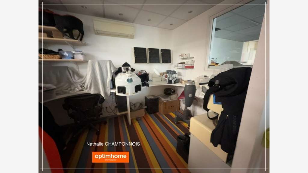 Cède laboratoire prothèses dentaires Gray la Ville