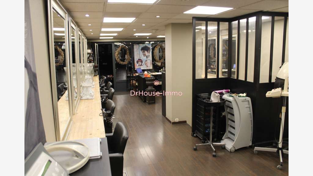 A vendre FDC coiffure de 90m² à Angoulème
