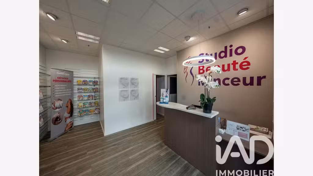 Vente salon de coiffure  zone commerciale Aubenas