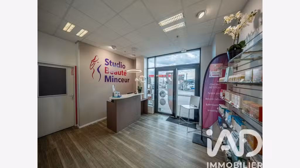Vente salon de coiffure  zone commerciale Aubenas