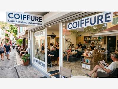 À saisir superbe salon de coiffure clé en main 56