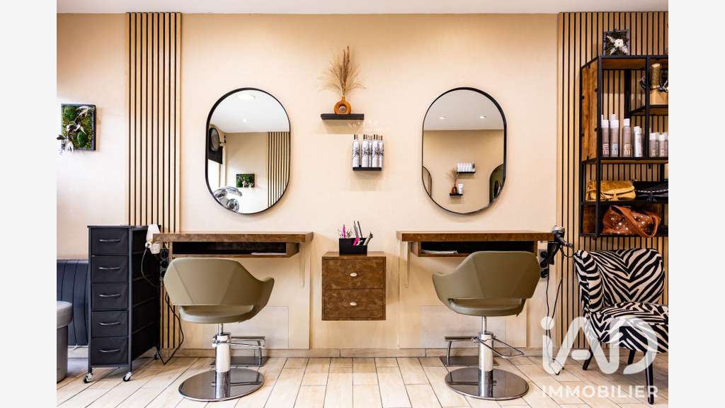 Vente Salon de coiffure au coeur de Buchy empl n°1