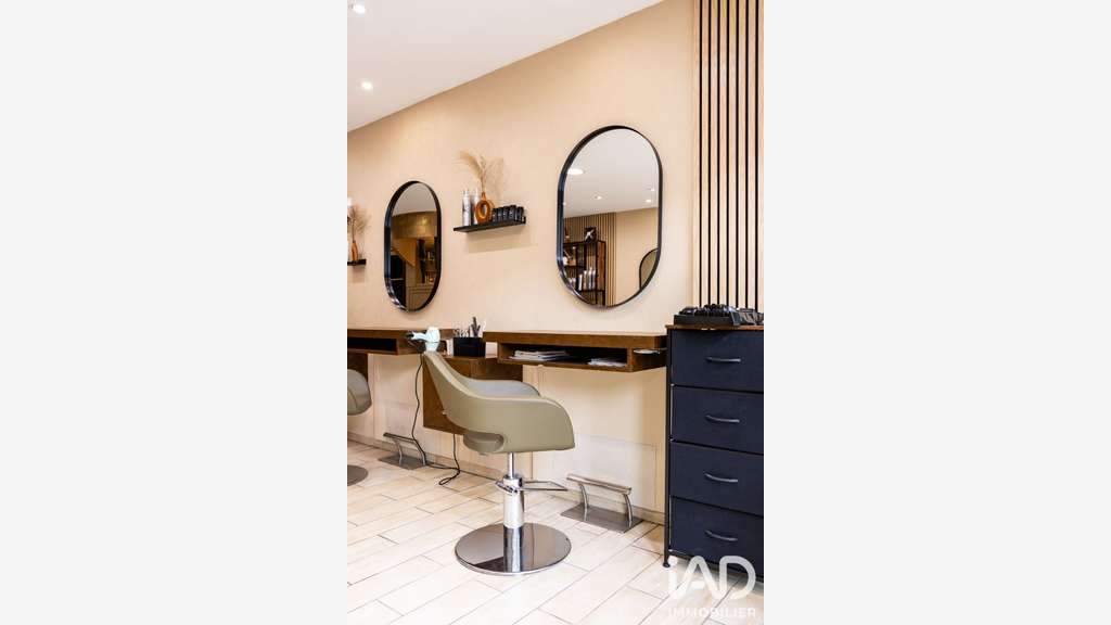 Vente Salon de coiffure au coeur de Buchy empl n°1