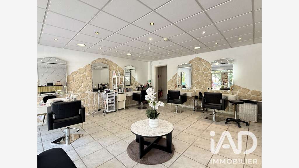AV salon de coiffure fort potentiel Combs-la-Ville