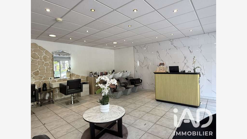 AV salon de coiffure fort potentiel Combs-la-Ville