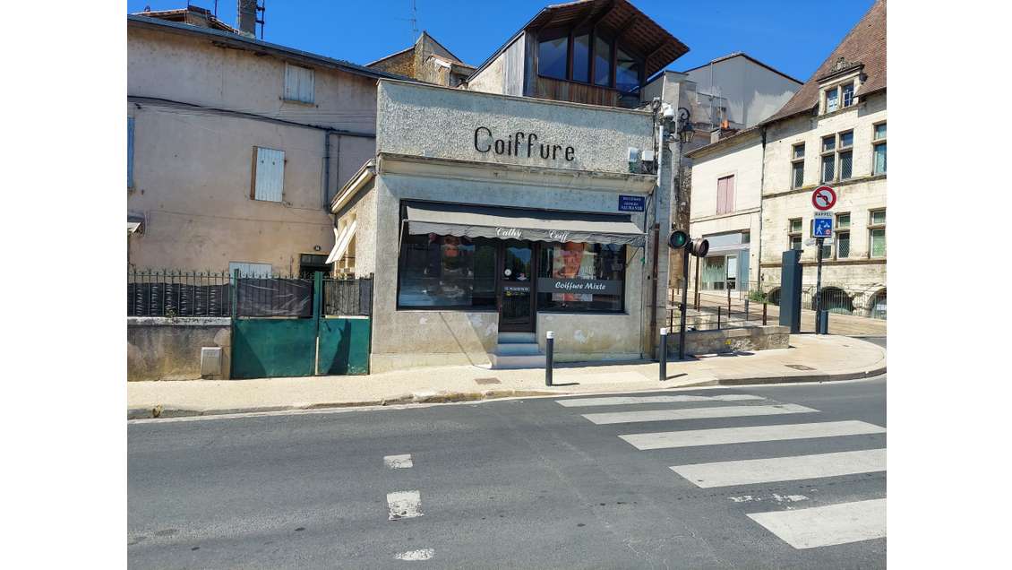 Vente salon de coiffure prox cathédrale Dordogne