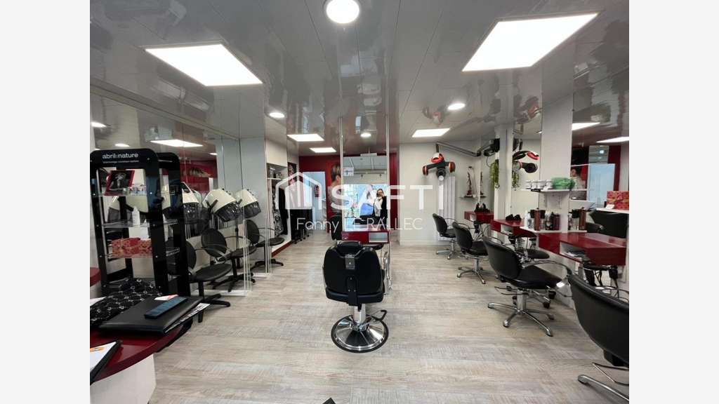 Vente salon de coiffure au centre de Guingamp 