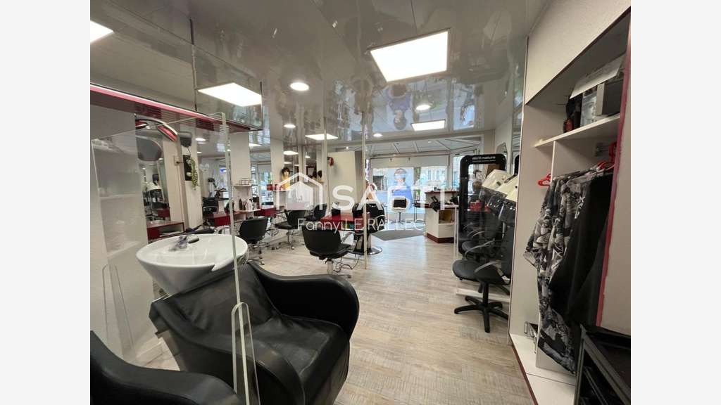 Vente salon de coiffure au centre de Guingamp 