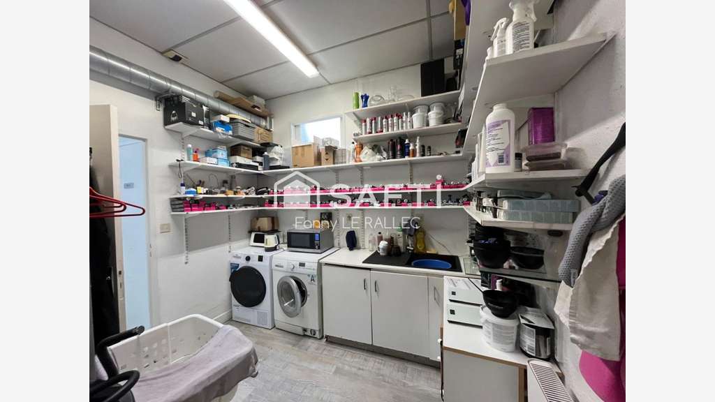 Vente salon de coiffure au centre de Guingamp 