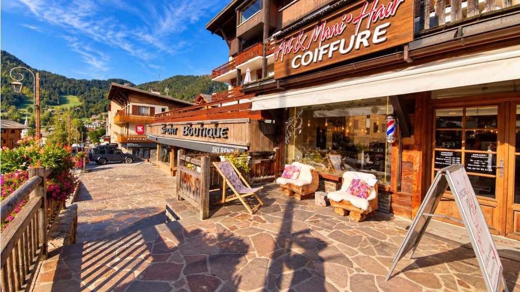 Vente salon de coiffure mixte & barber à la Clusaz