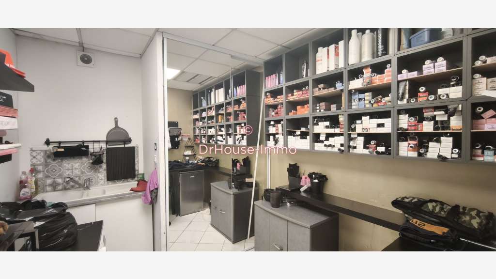 SPLENDIDE SALON DE COIFFURE EN PLEIN CENTRE-VILLE