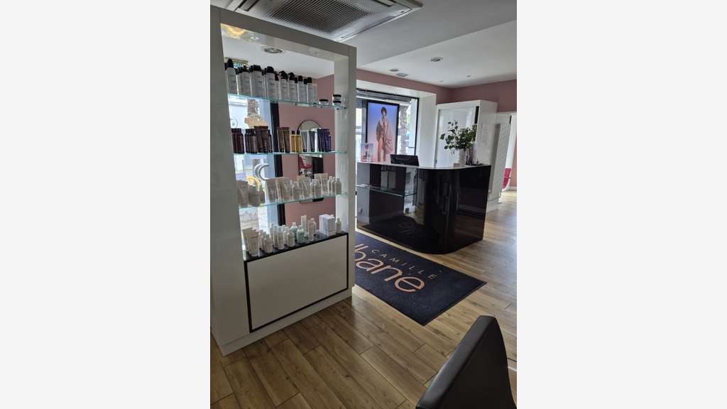 Vente fonds franchise coiffure empl N°1 à Lorient