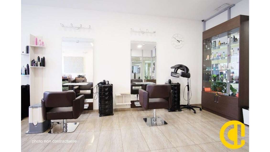 AV salon coiffure Lyon centre emplacement premium