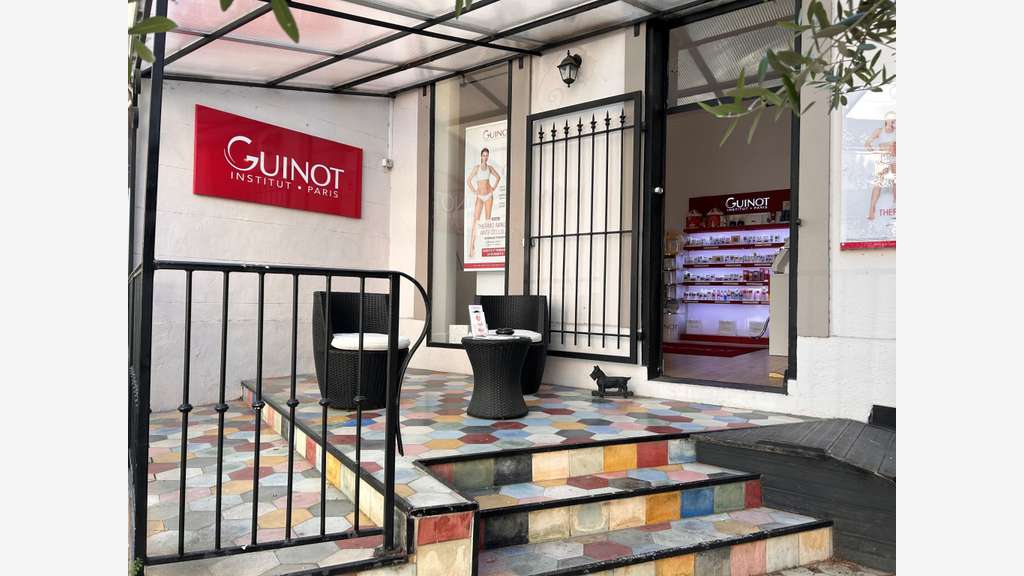 Vente Institut de Beauté à Marseille 13008