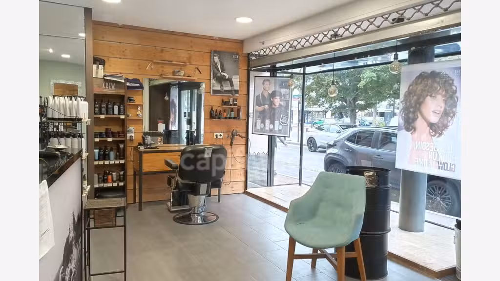 Vente salon de coiffure de 85m² à Perros Guirec
