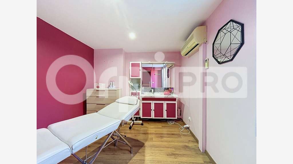 AV salon coiffure empl N°1 Saint-Just-en-Chaussée