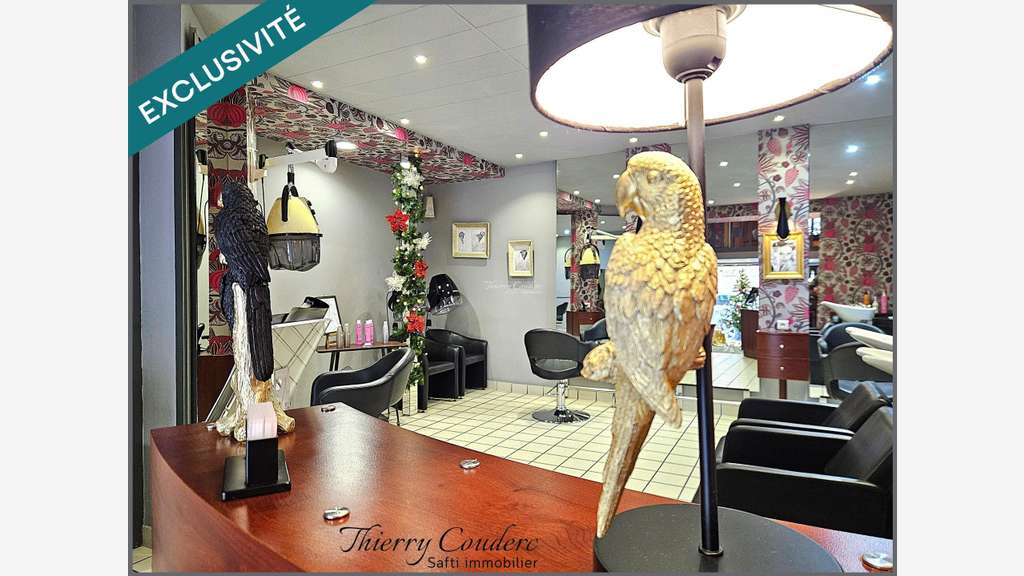 Cède fonds de commerce 49m² à Sarlat-la-Canéda