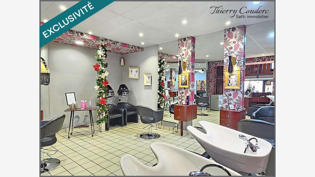Cède fonds de commerce 49m² à Sarlat-la-Canéda