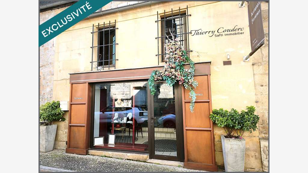 Cède fonds de commerce 49m² à Sarlat-la-Canéda