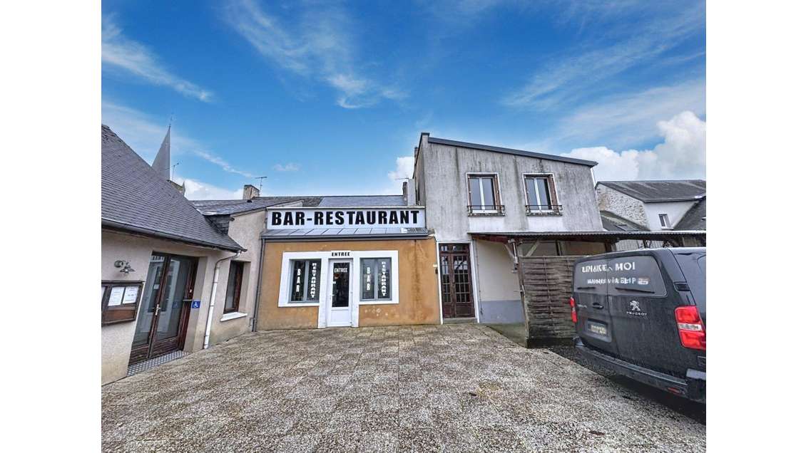 Vente bar restaurant de 240m² à Joué-en-Charnie