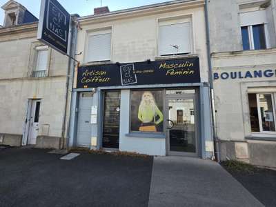 Vente salon de coiffure de 134m² à La Ménitré