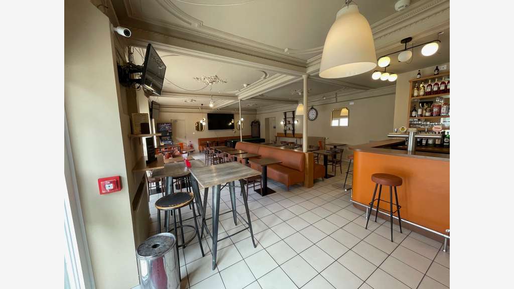 Vente hôtel tabac loto PMU restauration en Médoc 