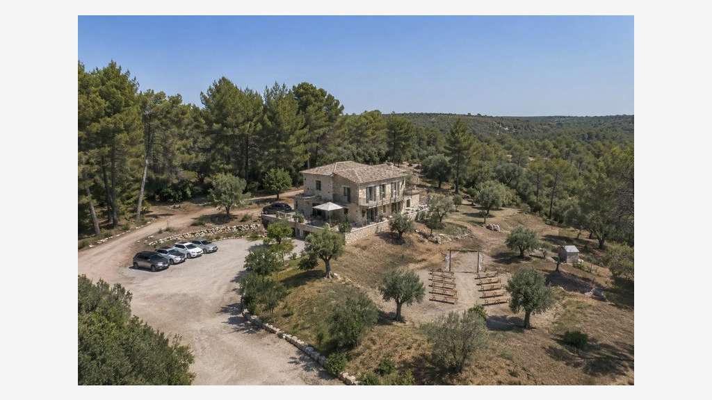 Cède domaine événementiel et activité traiteur 34