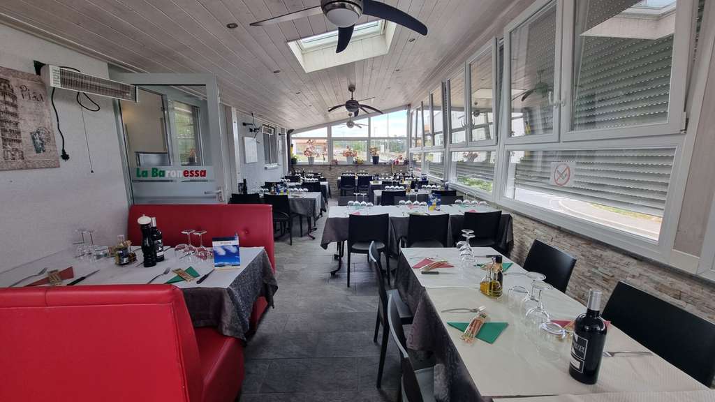 Vente restauration sur place et à emporter à Peron