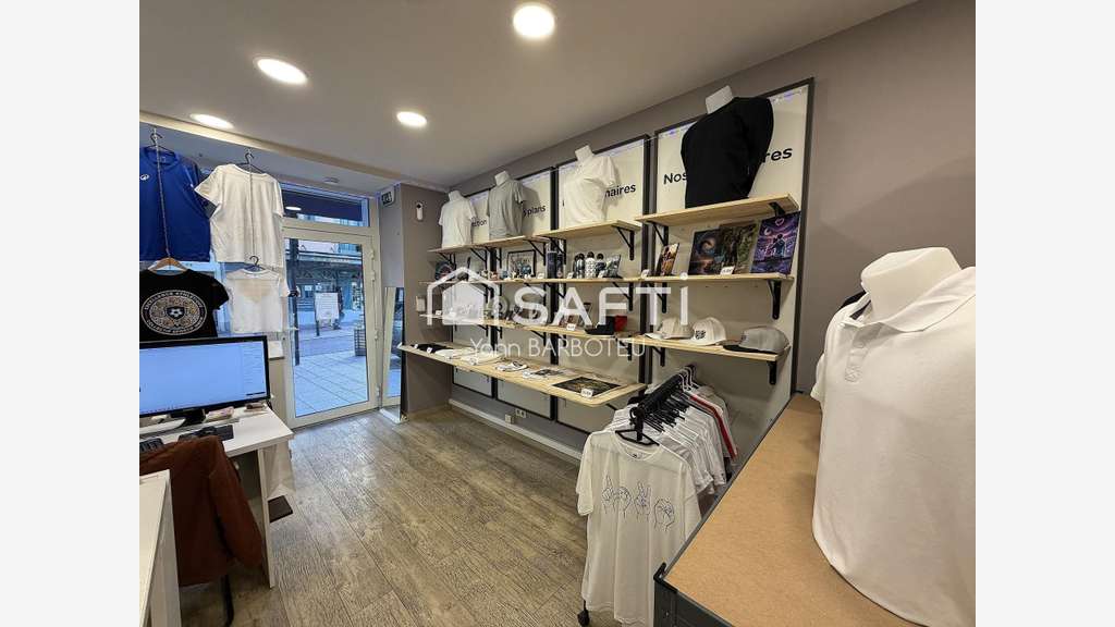 Fonds de commerce 35m² Création de flocages