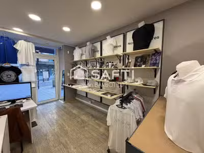 Fonds de commerce 35m² Création de flocages