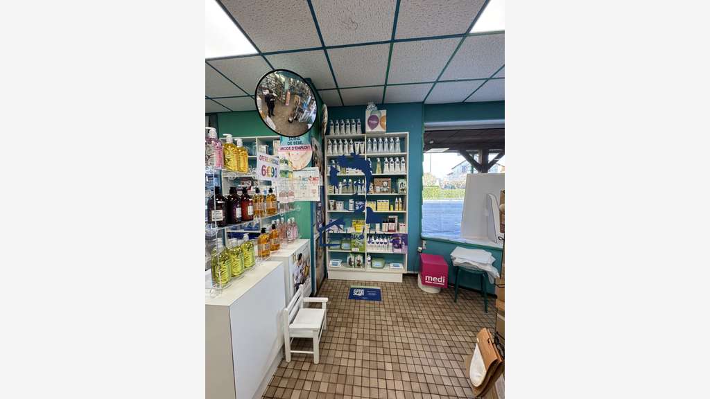 FDC pharmacie à reprendre à Pure