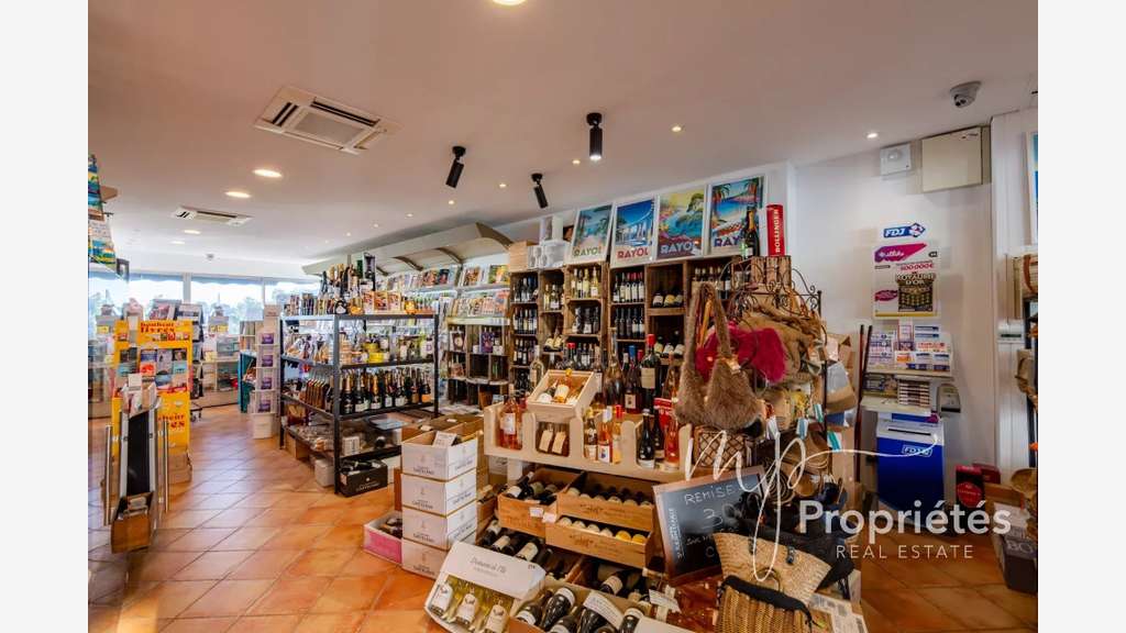 AV FDC tabac librairie à Rayol-Canadel-sur-Mer