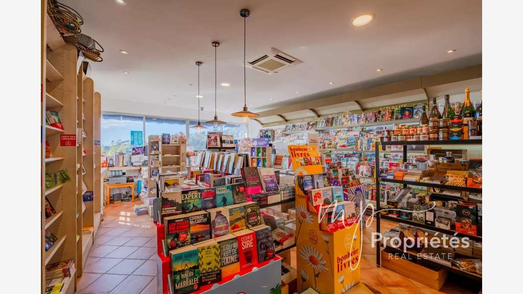 AV FDC tabac librairie à Rayol-Canadel-sur-Mer