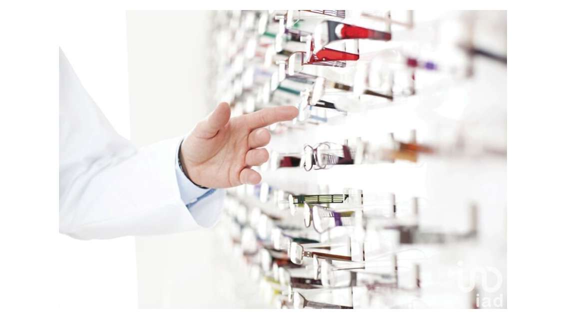 Vente très beau magasin optique à Roncq