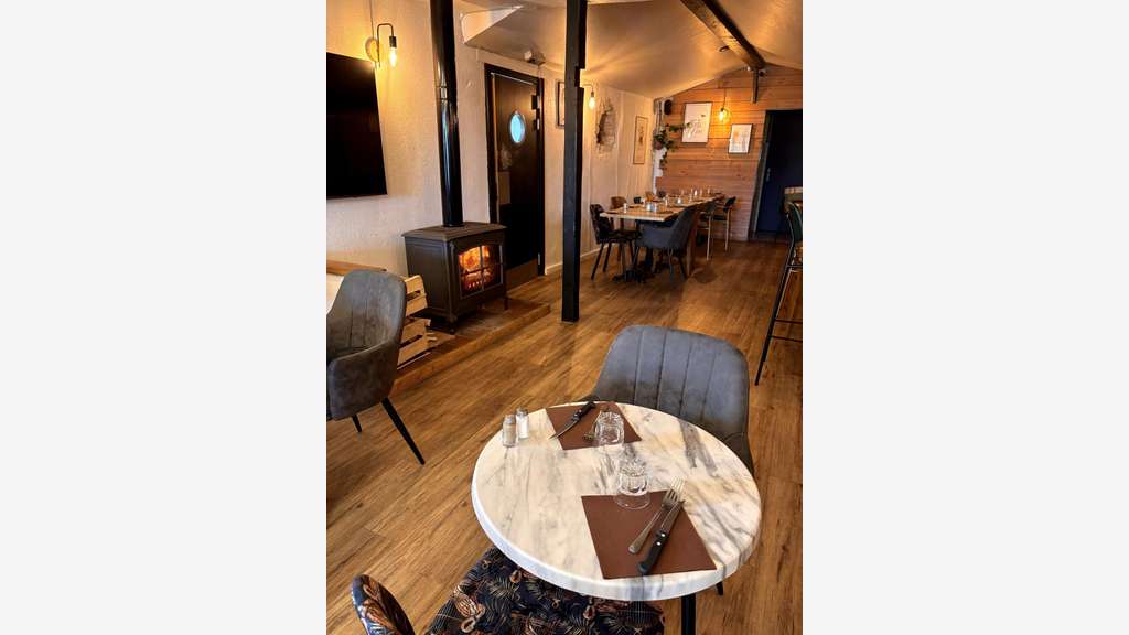 Vente bar restaurant de 275m² au pied de Sancerre