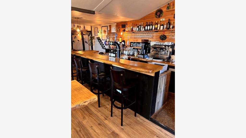 Vente bar restaurant de 275m² au pied de Sancerre
