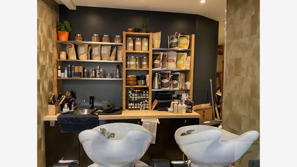 Vente salon de coiffure refait à neuf à Annecy