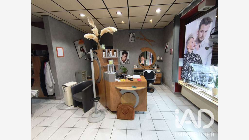 Vente salon de coiffure lumineux à Arnay-le-Duc