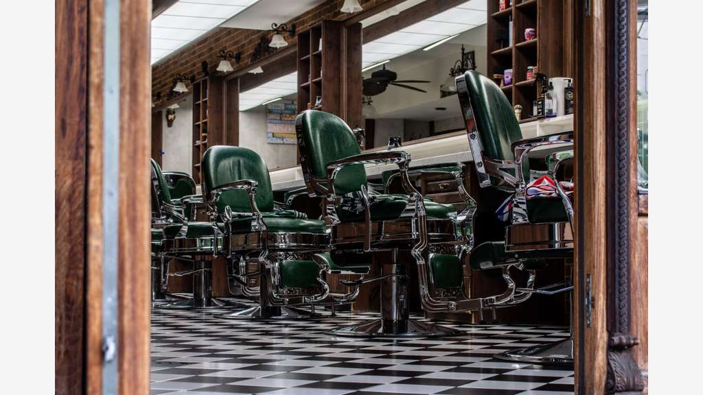 AV salon de coiffure proche tram Castelnau Le Lez