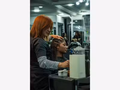 AV salon de coiffure proche tram Castelnau Le Lez