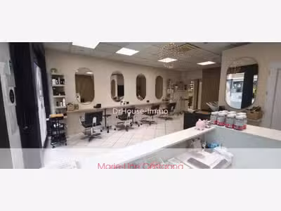 AV splendide salon de coiffure en centre-ville 91