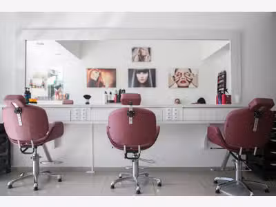 A vendre fonds de salon de coiffure en Bretagne