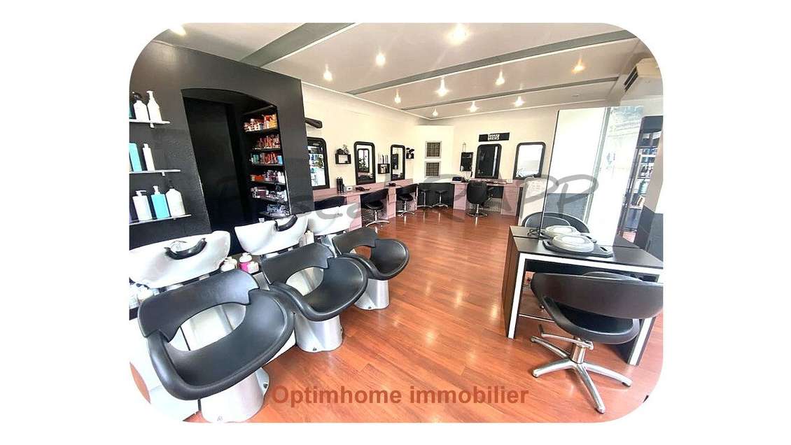 Salon de coiffure à vendre à Lodeve centre (34)