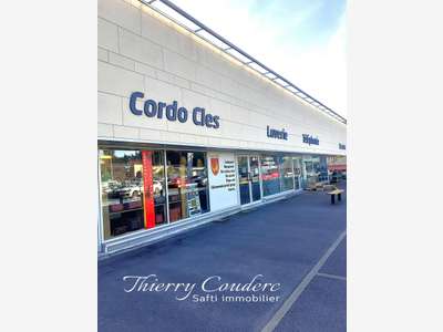 Cordonnerie, maroquinerie zone commerciale Sarlat