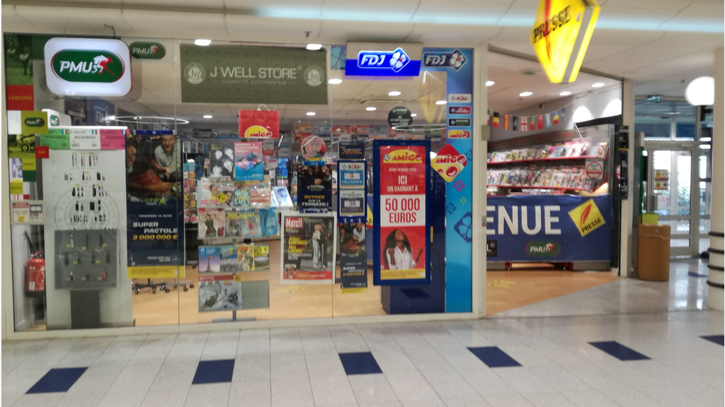 AV presse FDJ PMU 60m² Créteil centre commercial